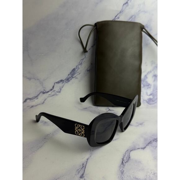 NEW Loewe LW40128I Anagram Oversized Sunglasses in Black - Picture 3 of 5